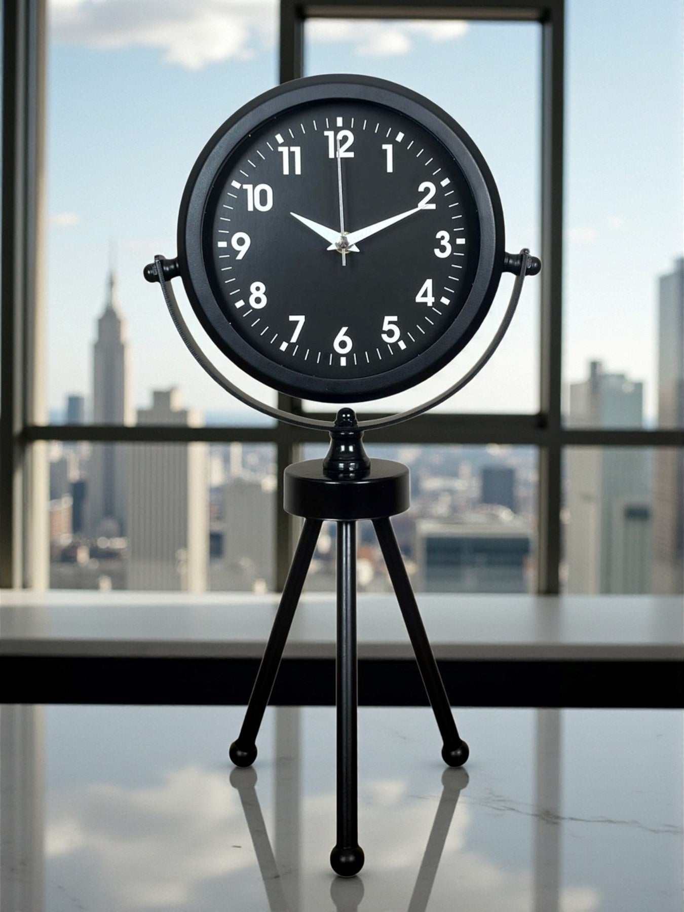 Zentime Siyah Zarif Üç Ayaklý Masa Saati