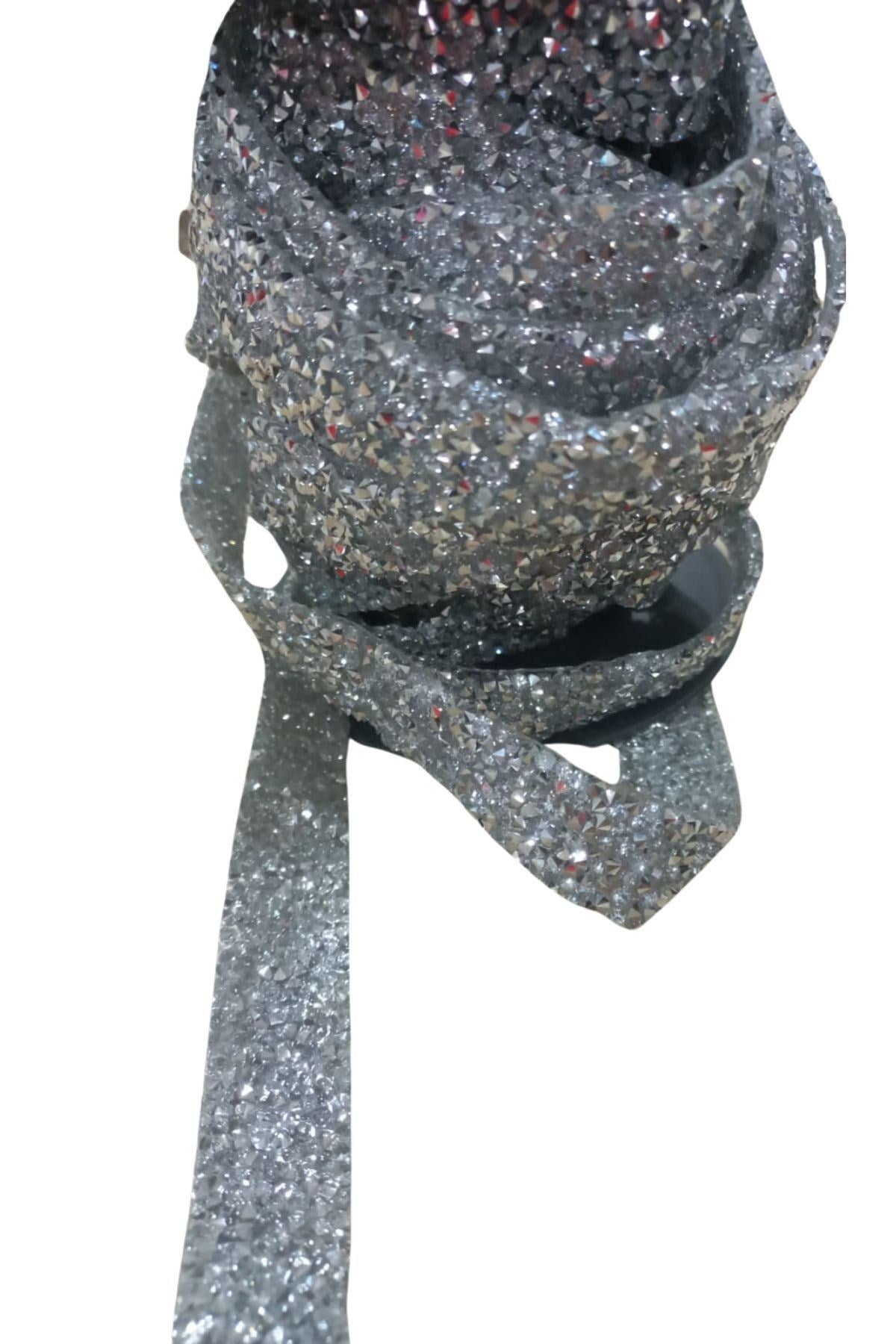 Silikonlu Yapýþtýrma Taþ 1 cm Gümüþ 1 Metre