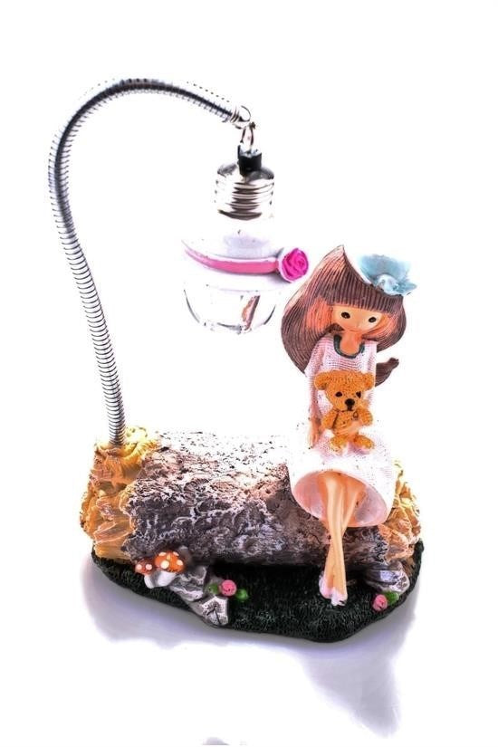 BUFFER® Kaya Üzerine Oturan Kýz Biblo