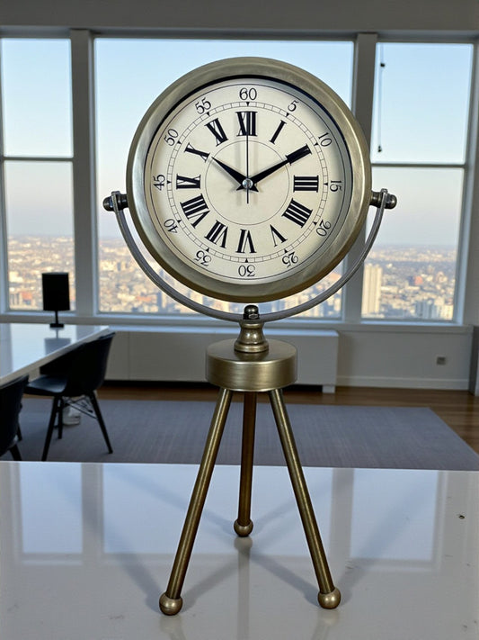 Zentime Eskitme Vintage Üç Ayaklý Masa Saati