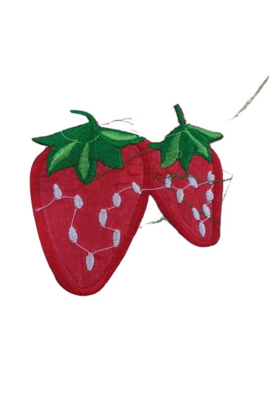 Aplike Ütü Ýle Yapýþan 2'li Çilek Desen