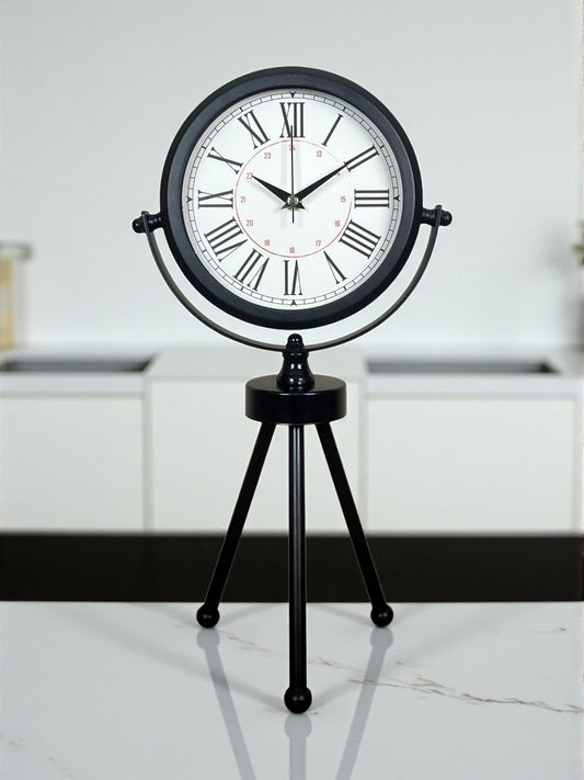 Zentime Siyah Zarif Üç Ayaklý Masa Saati