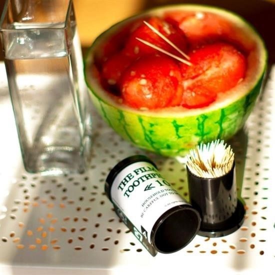 Dörtgen Fotoðraf Filmi Þeklinde Kürdanlýk Kürdan Tutucu Kutu