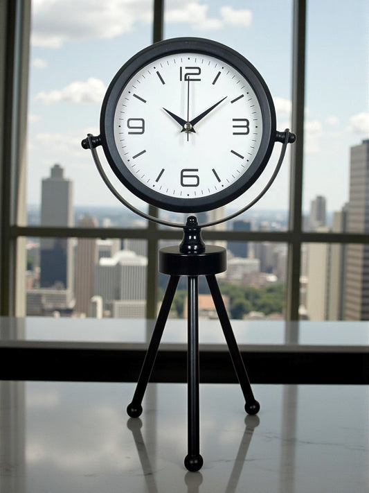 Zentime Siyah Zarif Üç Ayaklý Masa Saati