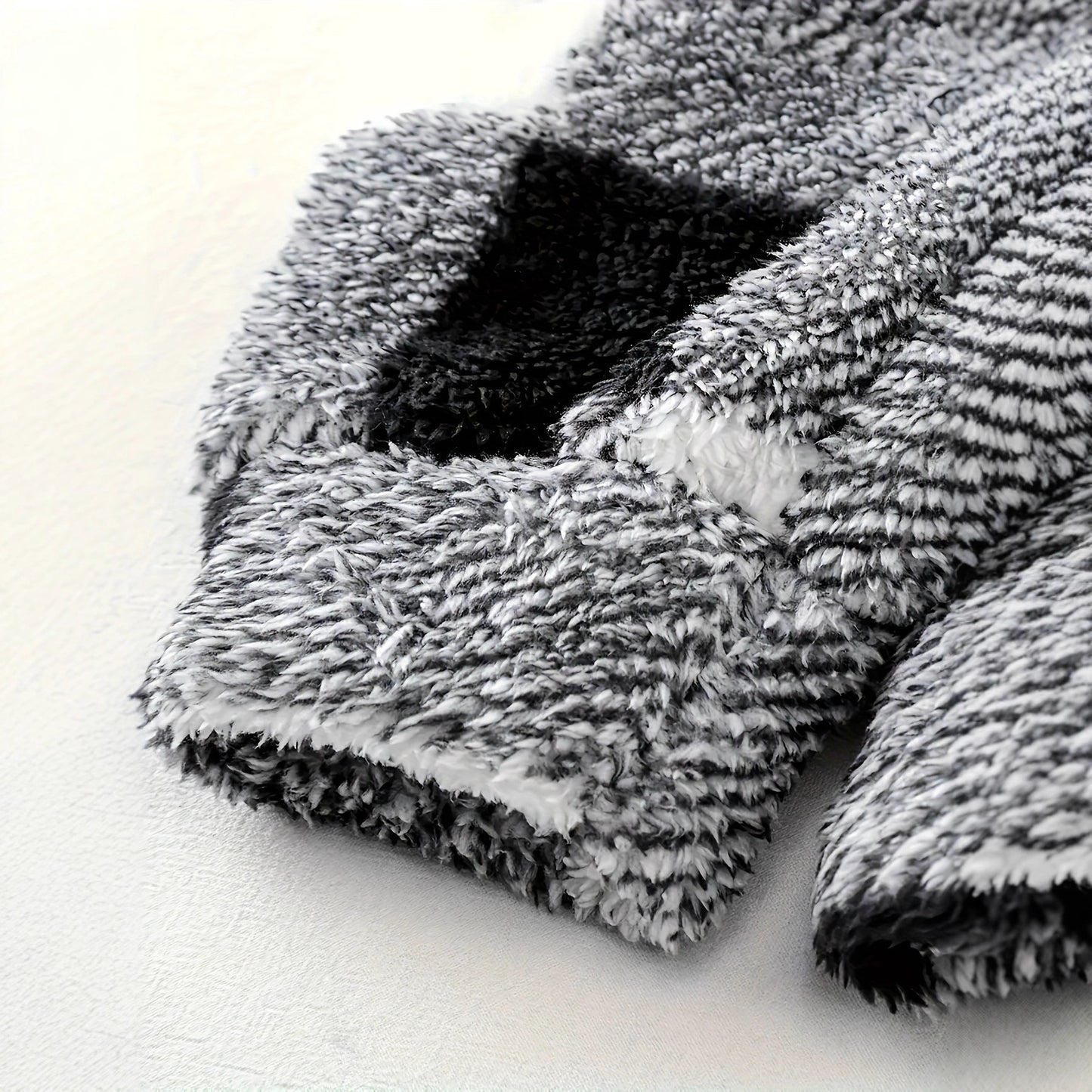 Herren Kunstpelzjacke mit Karomuster – Europäischer & Amerikanischer Stil | Herbst & Winter 2025