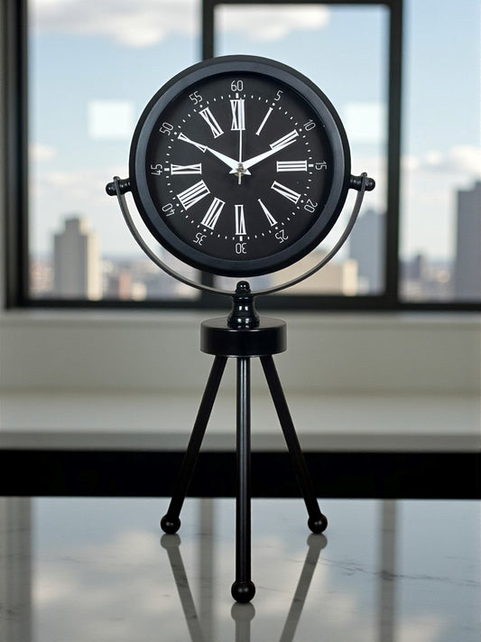 Zentime Siyah Zarif Üç Ayaklý Masa Saati